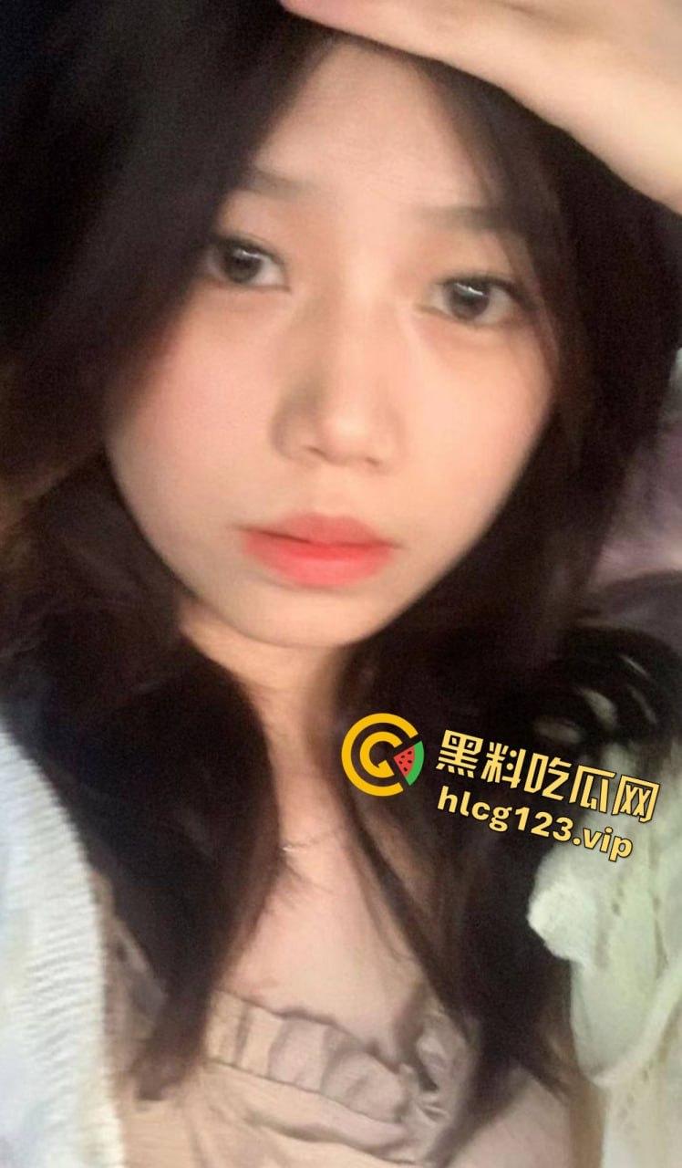 极品双马尾学生妹【欢欢】,甜美萝莉风格私下大反差!COS扮装直播裸舞让人把持不住!-26