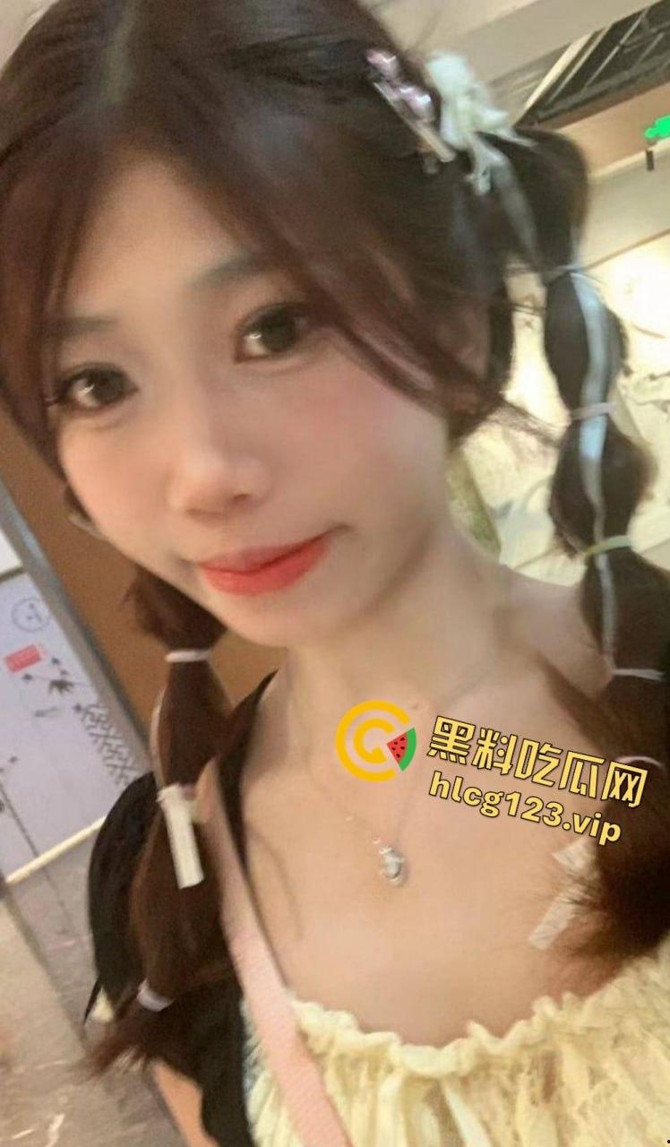 极品双马尾学生妹【欢欢】,甜美萝莉风格私下大反差!COS扮装直播裸舞让人把持不住!-30