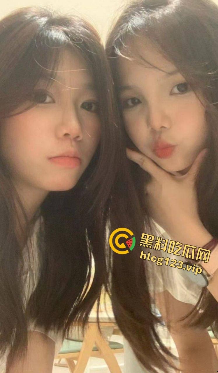 极品双马尾学生妹【欢欢】,甜美萝莉风格私下大反差!COS扮装直播裸舞让人把持不住!-31