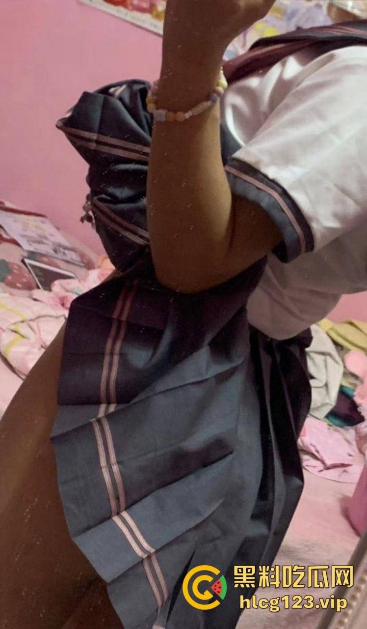 极品双马尾学生妹【欢欢】,甜美萝莉风格私下大反差!COS扮装直播裸舞让人把持不住!-53