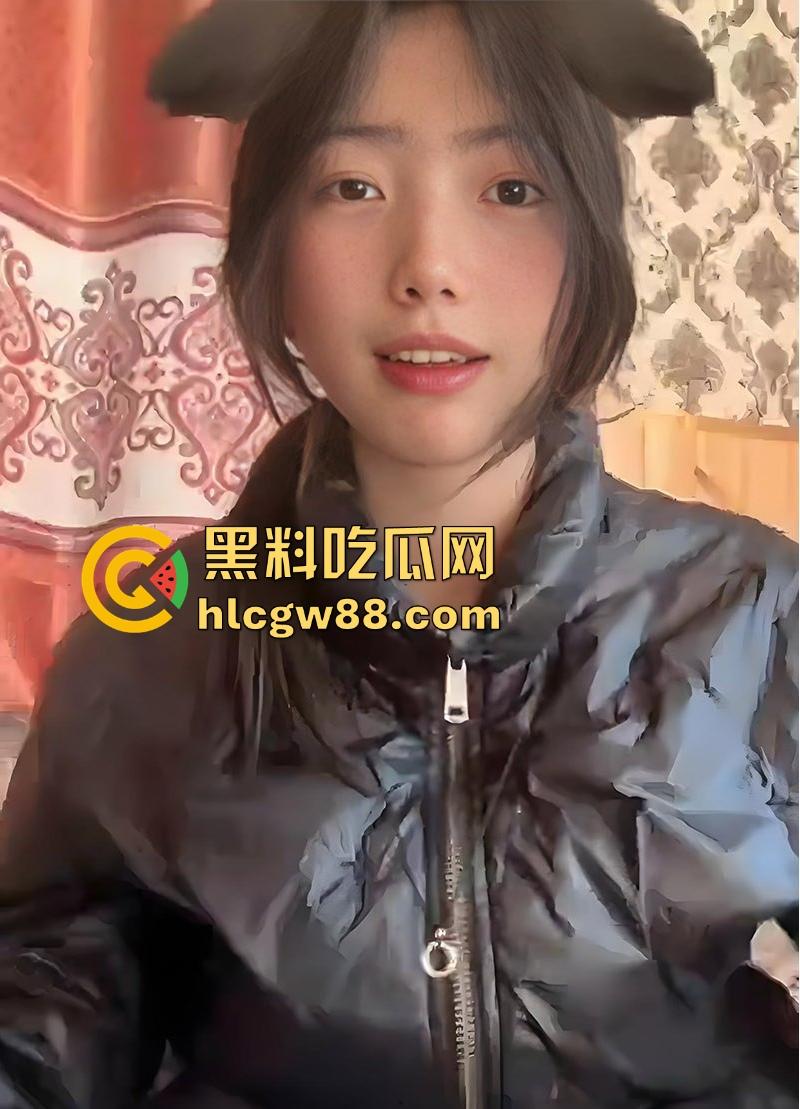 抖音撩骚西藏嫩妹【德西】发裸照勾引瓜友 有男友后遭瓜友威胁 厕所偷偷裸聊自慰!-13
