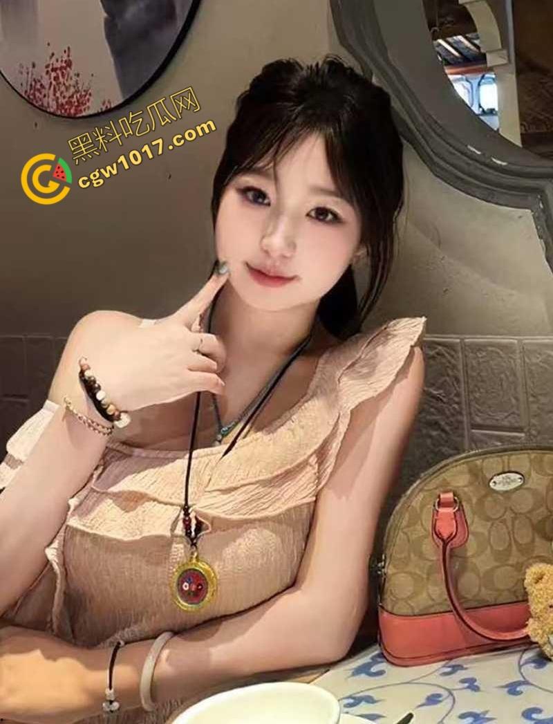 海角乱伦大神邀您一睹亲嫂子淫态!露奶医护情趣装,秋千上高潮叫床!小叔子炽烈极乐,嫂嫂淫肉沸腾!-2